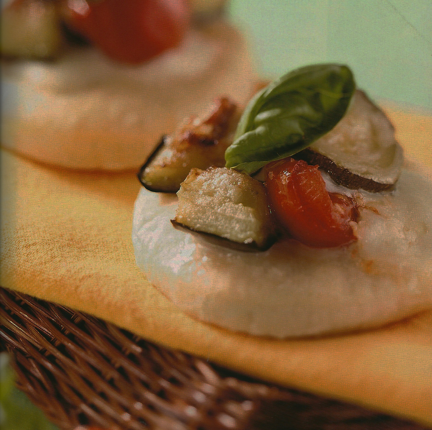Focaccine di patate mediterranee